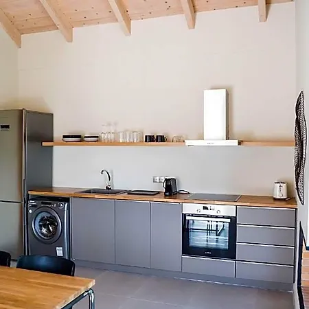 Hotel One-bedroom With Attic Sea View Lefkáda